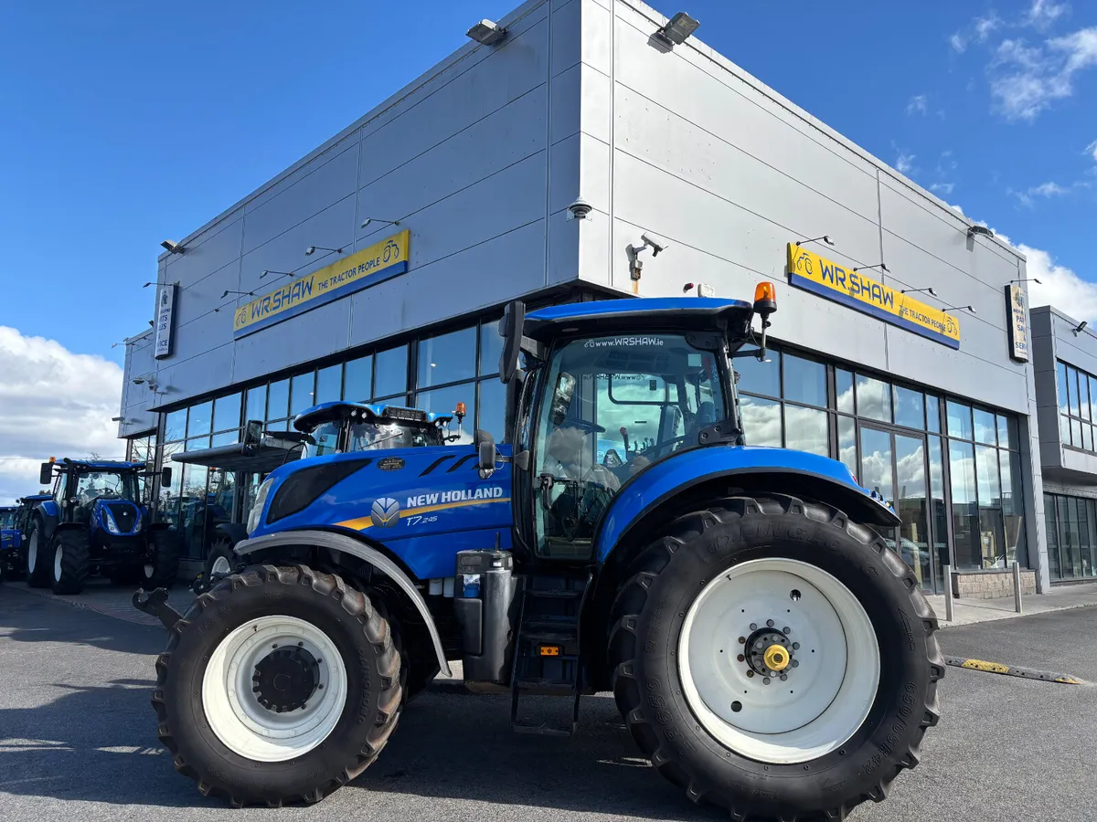 New Holland T7.245 Power Command-4690hrs - Image 1