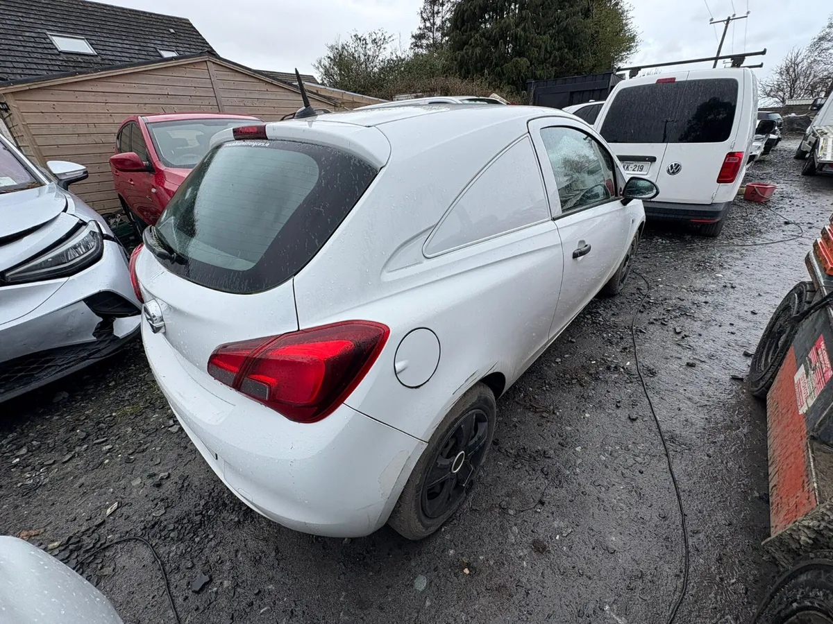 152 Corsa Van NO Damage Drive Away - Image 4