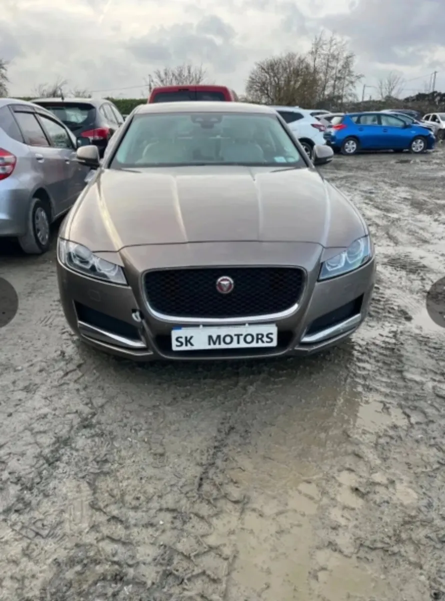 2016 Jaguar XF 2.0 Dsl Auto engine damage - Image 2