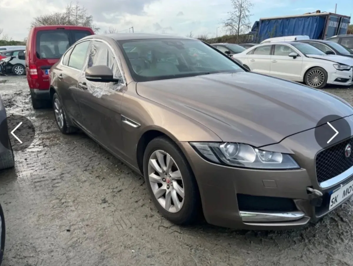 2016 Jaguar XF 2.0 Dsl Auto engine damage - Image 3
