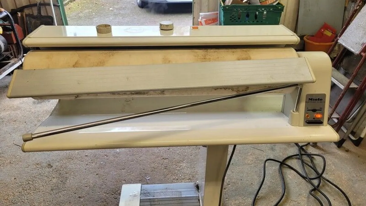 Miele Electronic rollor iron - Image 3