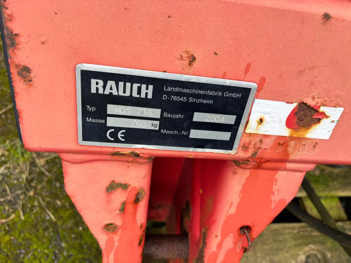 Rauch 735 Fertiliser Spreader - Image 3