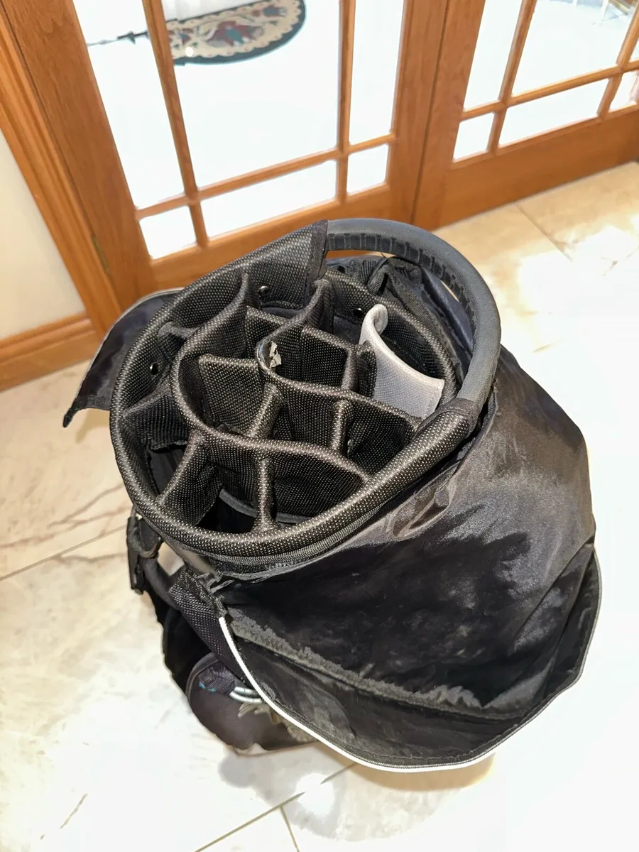 Taylormade Golf Bag - Image 4