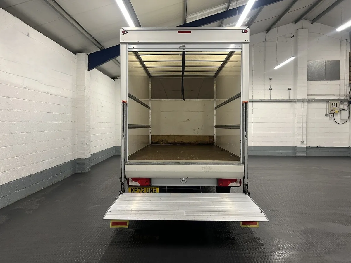 2022 Mercedes-Benz Sprinter Luton Box Van - Image 2