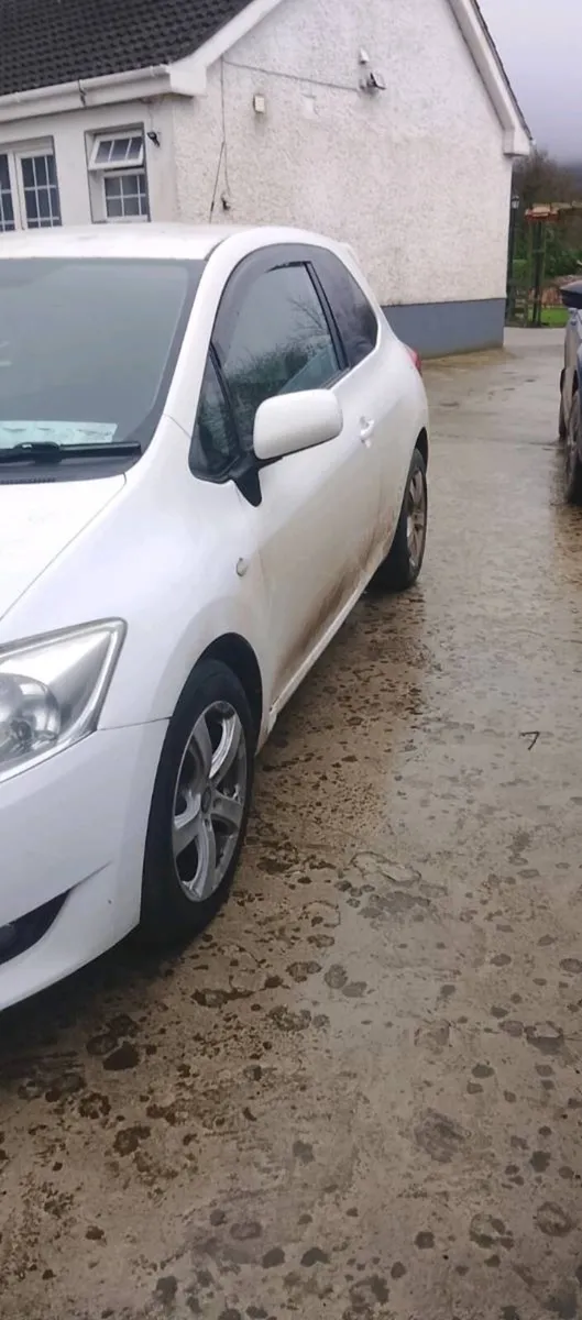 Toyota auris van - Image 3