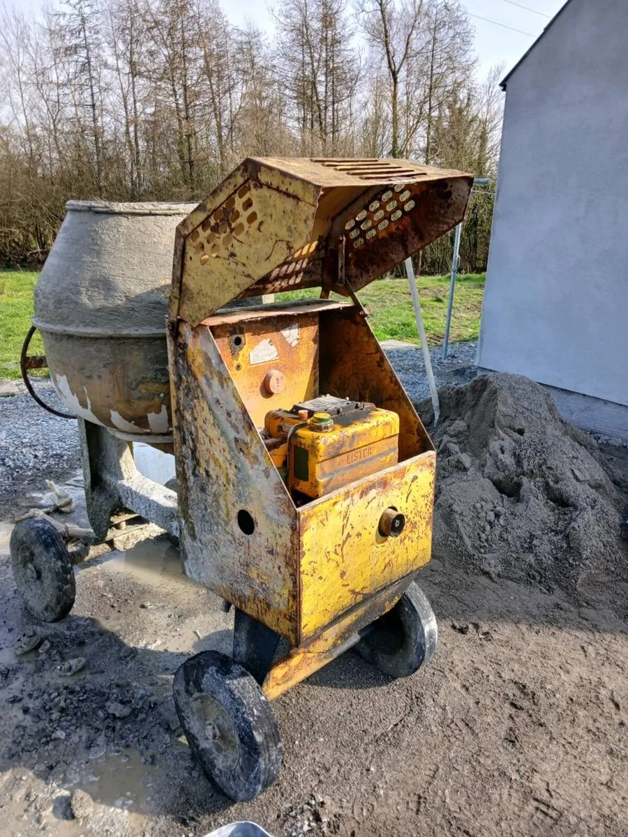 Cement mixer - Image 1
