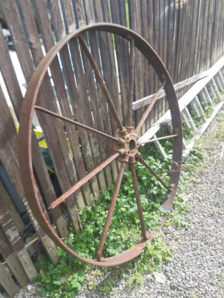 Vintage cart wheels X3 - Image 1