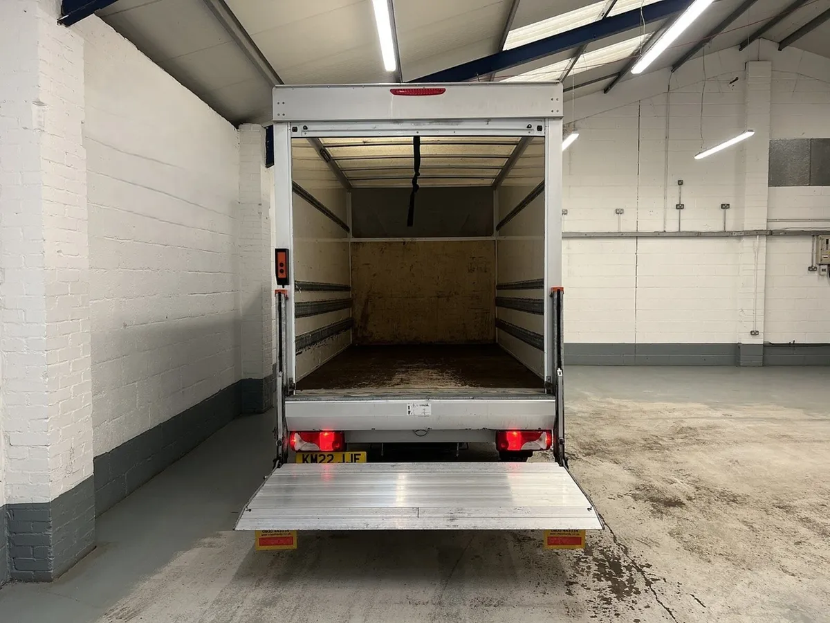 2022 Mercedes-Benz Sprinter Luton Box Van - Image 3