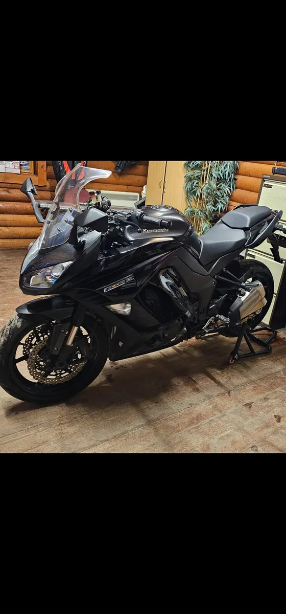 Kawasaki z1000 sx immaculate condition  low mileag - Image 3