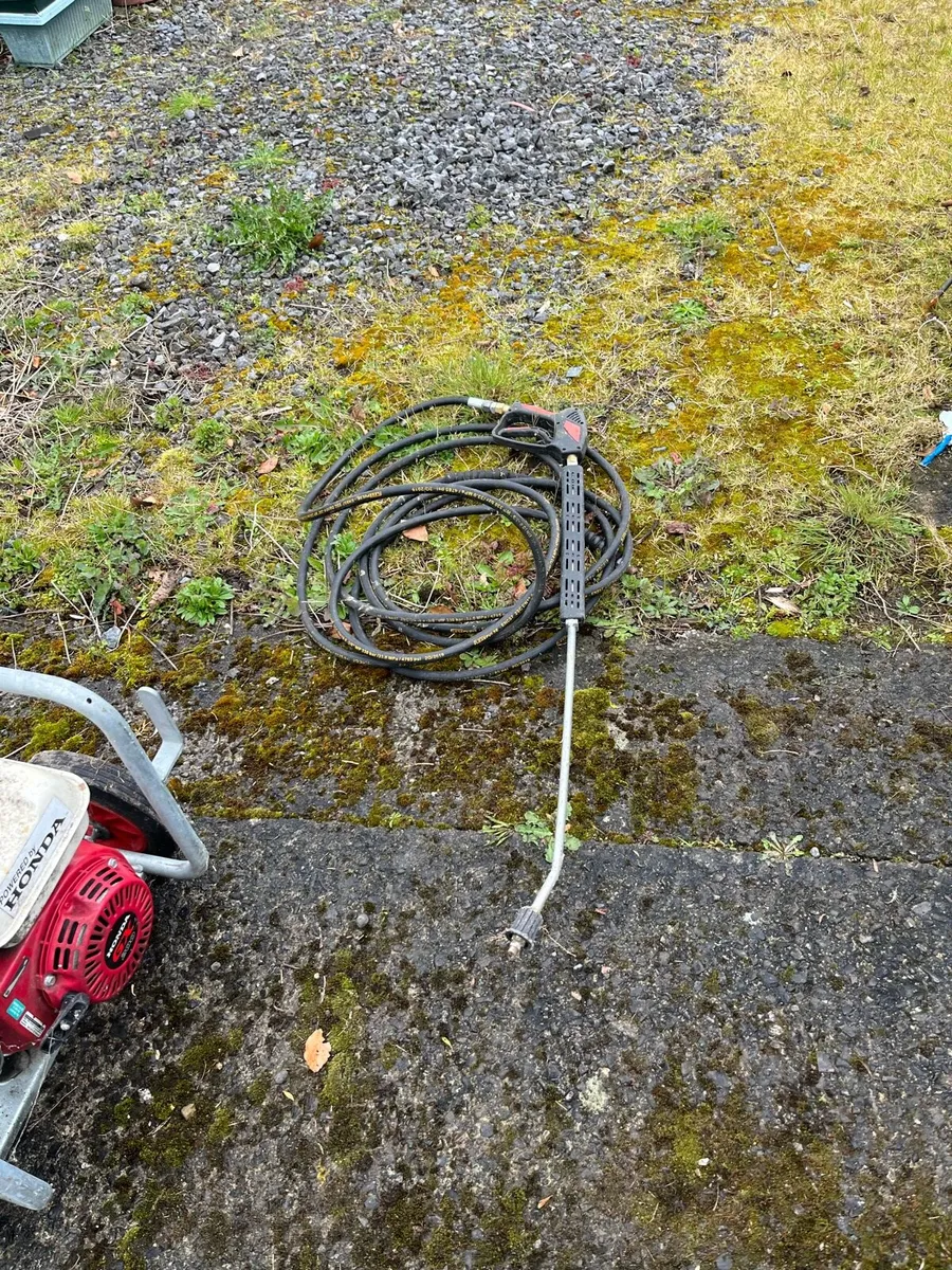 Pressure washer - Image 2