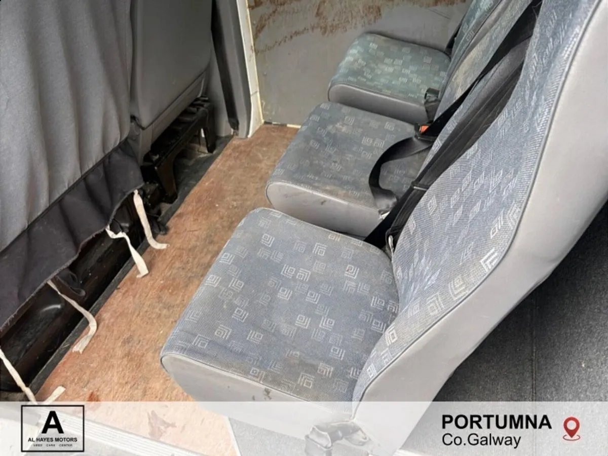 Volkswagen Transporter CREW-CAB 4MOTION 2.5TDI *PR - Image 4