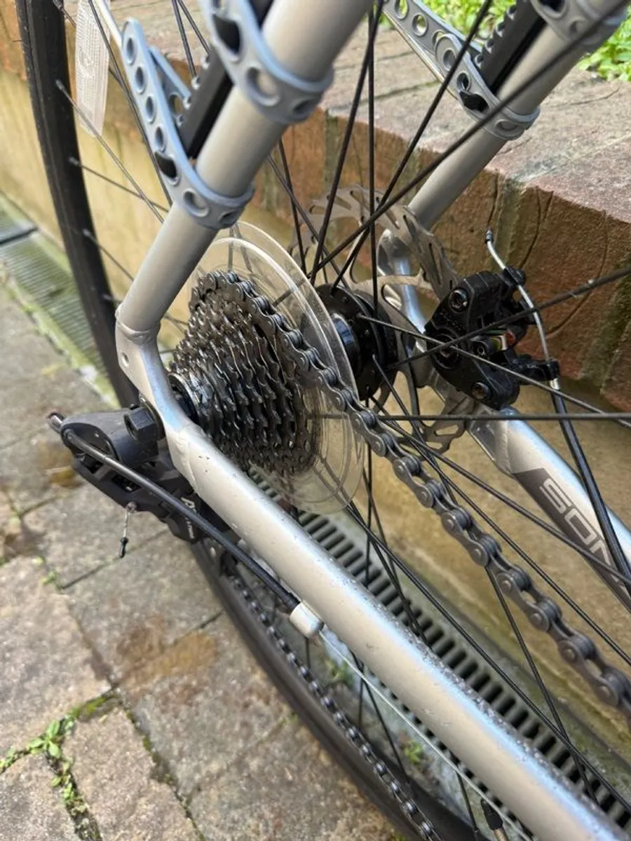 Sona Sport RS Hyrbid Bike - Image 4