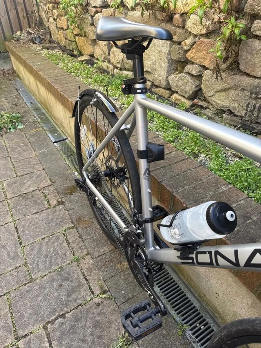 Sona Sport RS Hyrbid Bike - Image 3