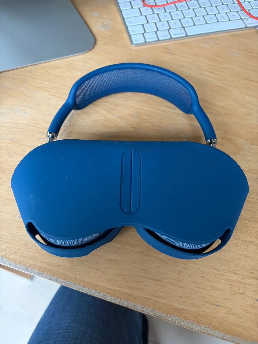 APPLE AirPods Max Wireless Bluetooth Noise Canx. - Image 2