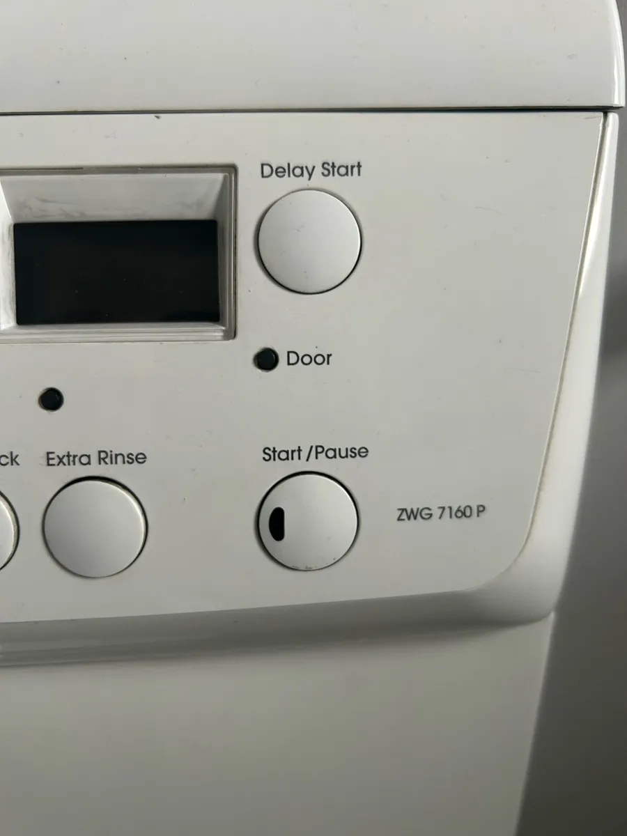 Washing Machine - Image 4