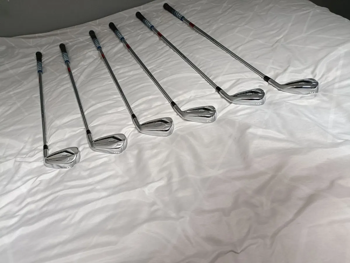 Golf clubs - Image 1