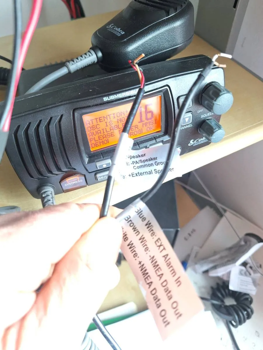 Vhf marine radio - Image 2