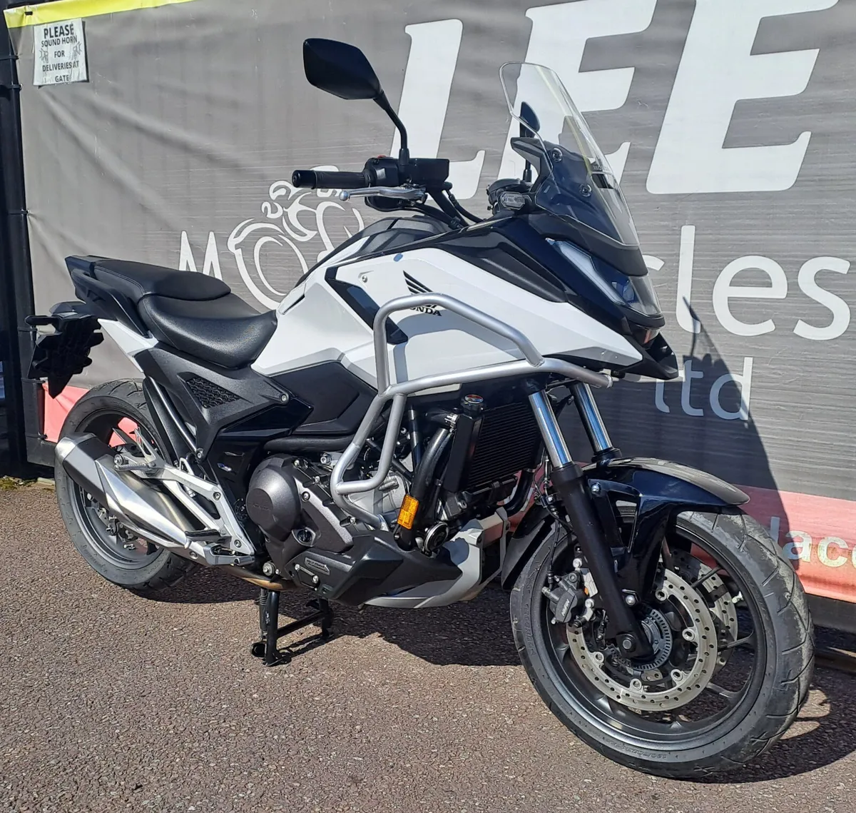 2026 HONDA NCN750X DCT - Image 2