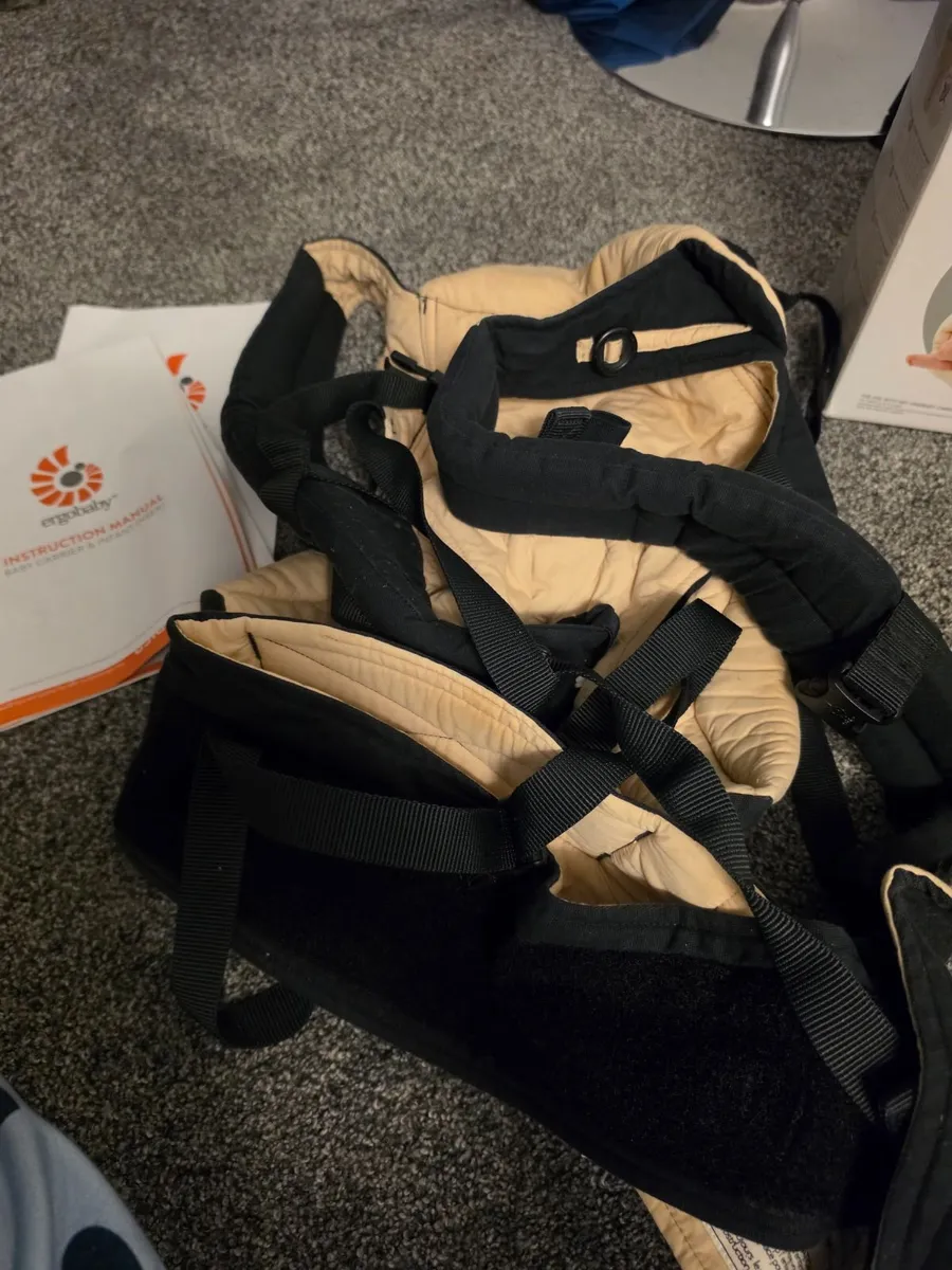 Baby Carrier - Image 3