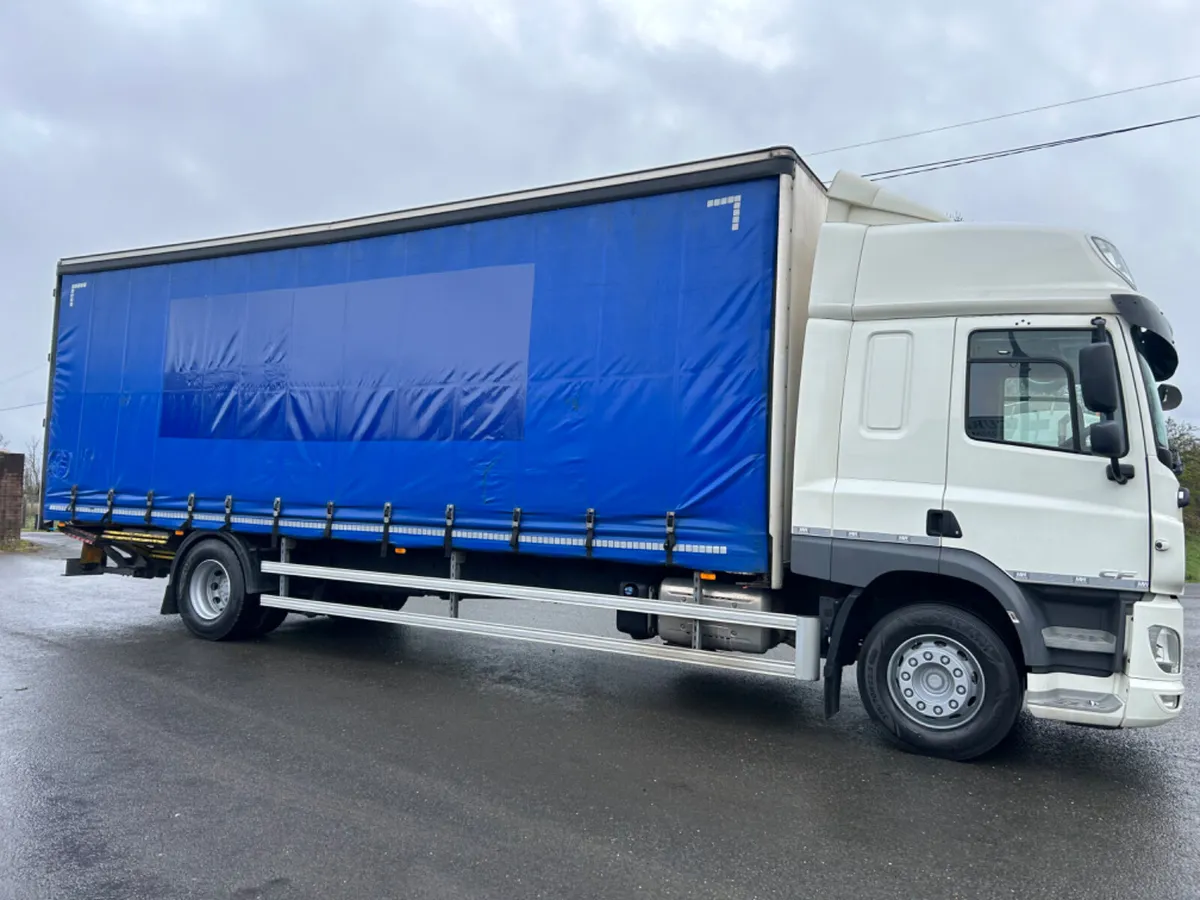2021 Daf cf260 18 ton Curtainsider tail lift - Image 4