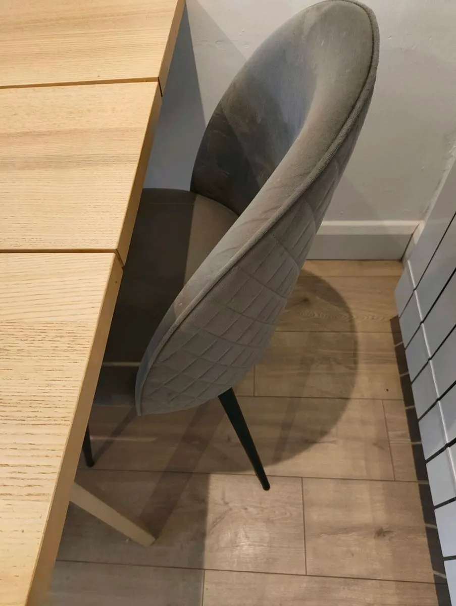 Gorgeous Chairs x4 chairs - Image 3