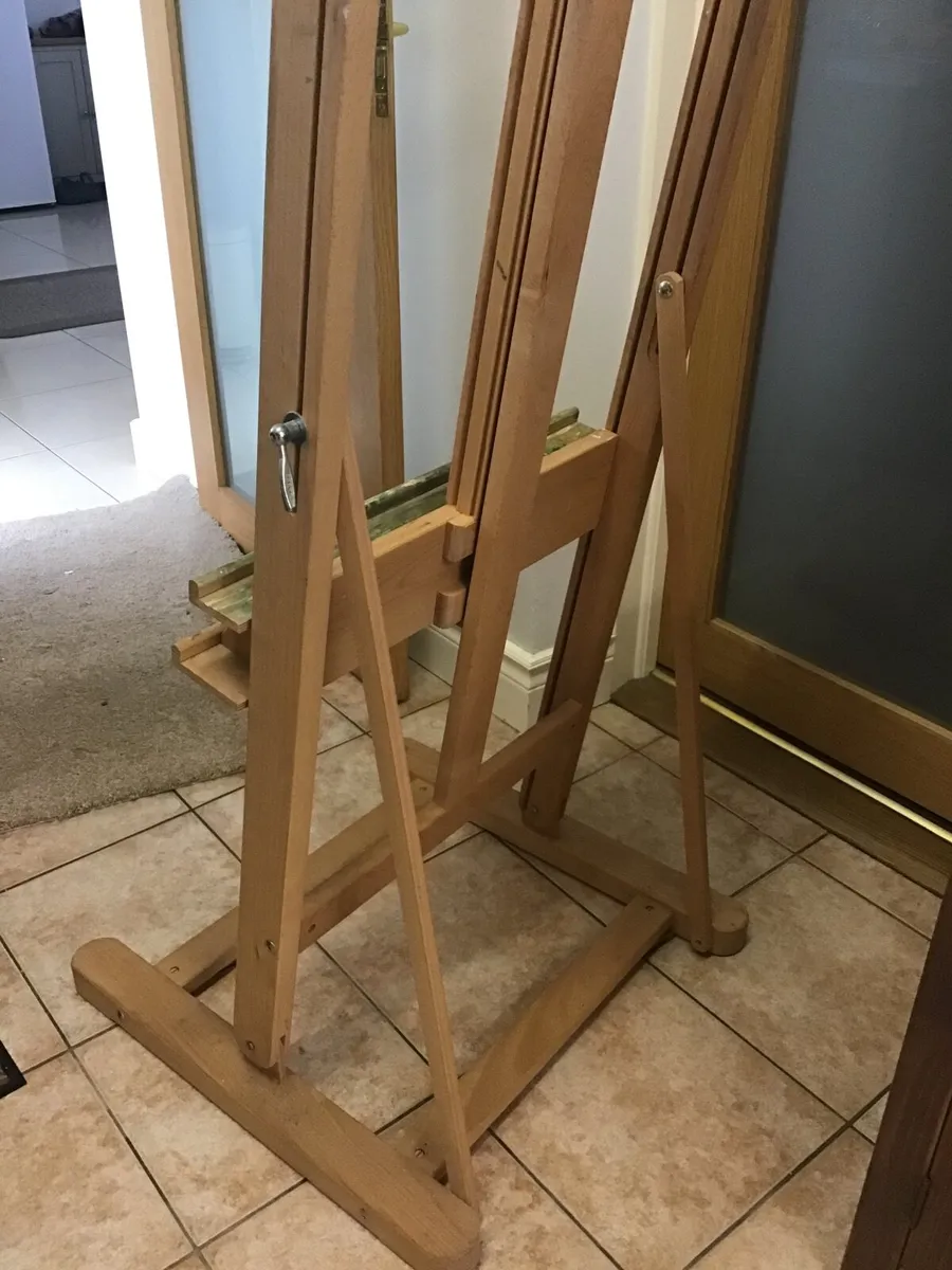 Art Easel - Image 1