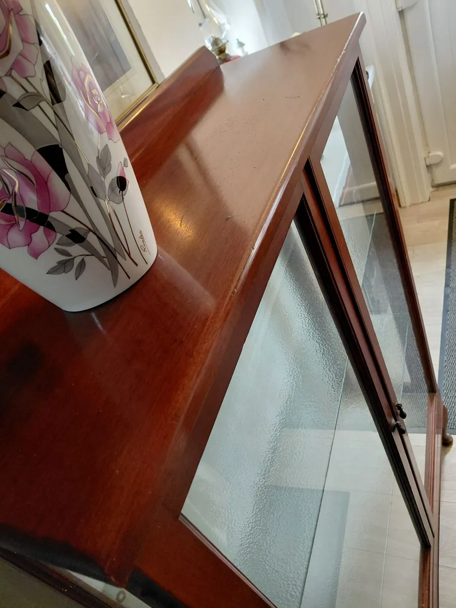 China cabinet / drinks cabinet - Image 2