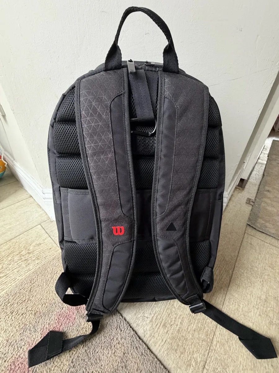 Wilson Clash v3 Backpack - Image 2