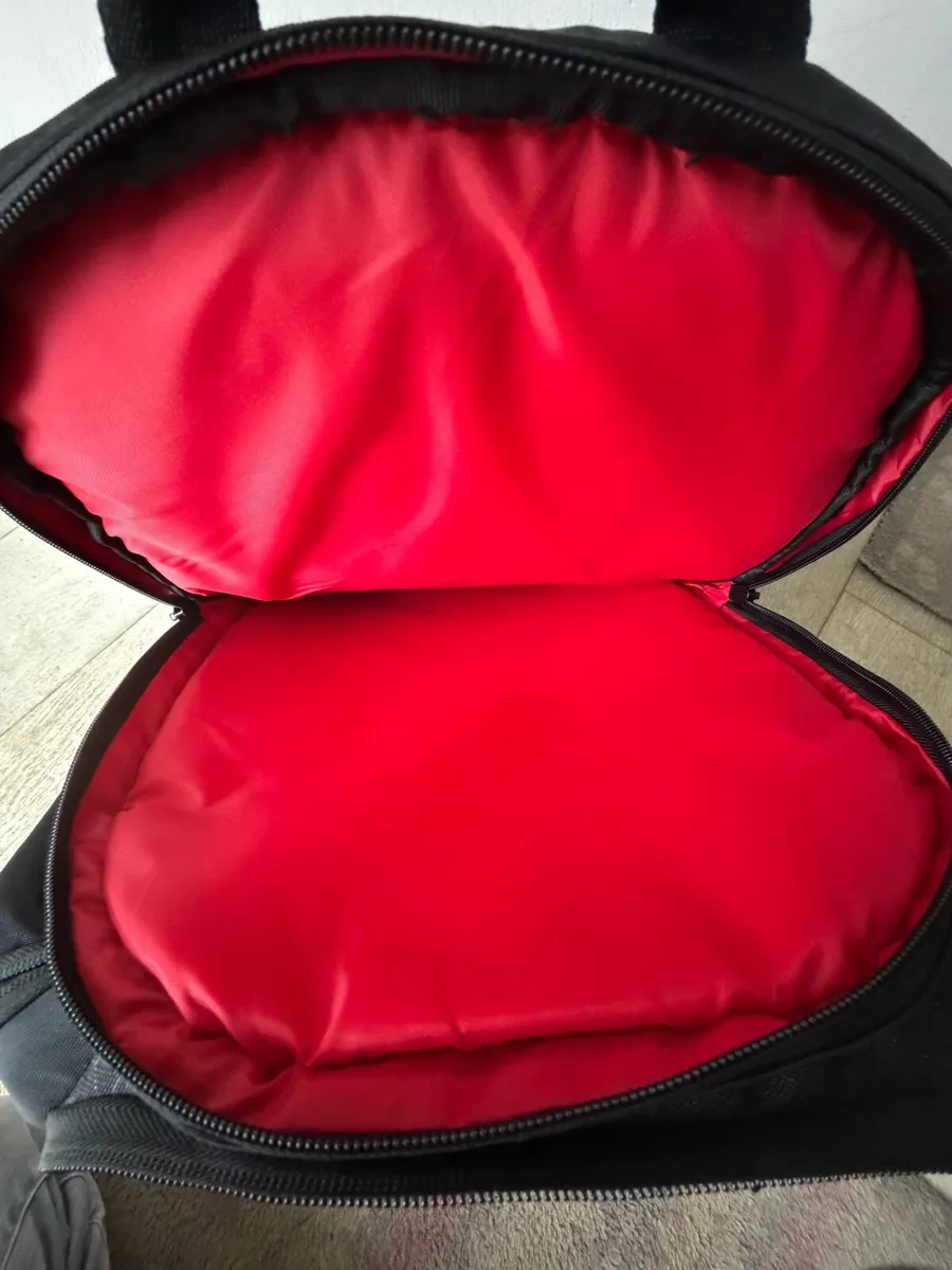 Wilson Clash v3 Backpack - Image 4