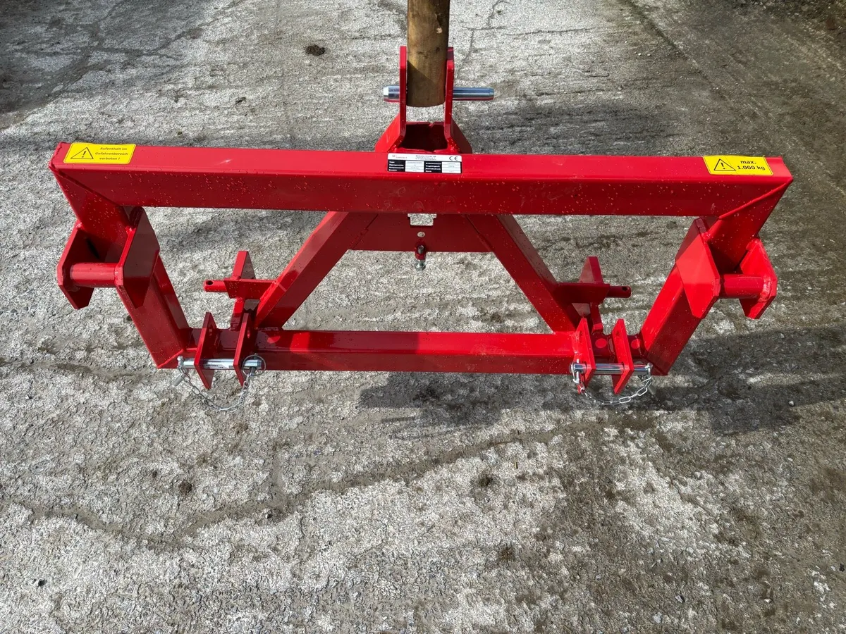3 Point Linkage Adaptor Frame to euro 8 - Image 2