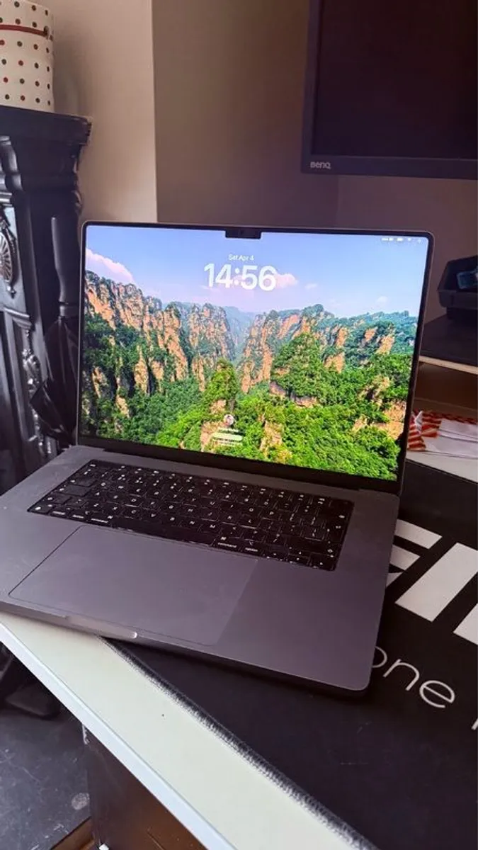 MacBook Pro M1 Max | 32GB RAM | 1TB SSD | Pristine Condition - Image 1