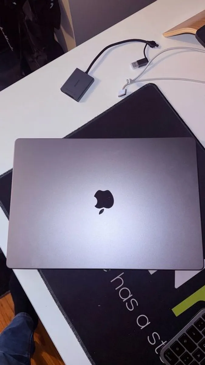 MacBook Pro M1 Max | 32GB RAM | 1TB SSD | Pristine Condition - Image 3