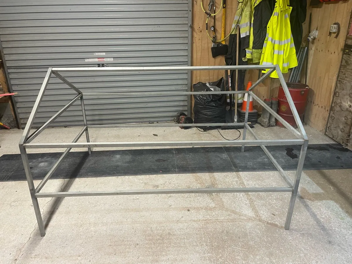 6x4 trailer frame with canvas cover - Image 2