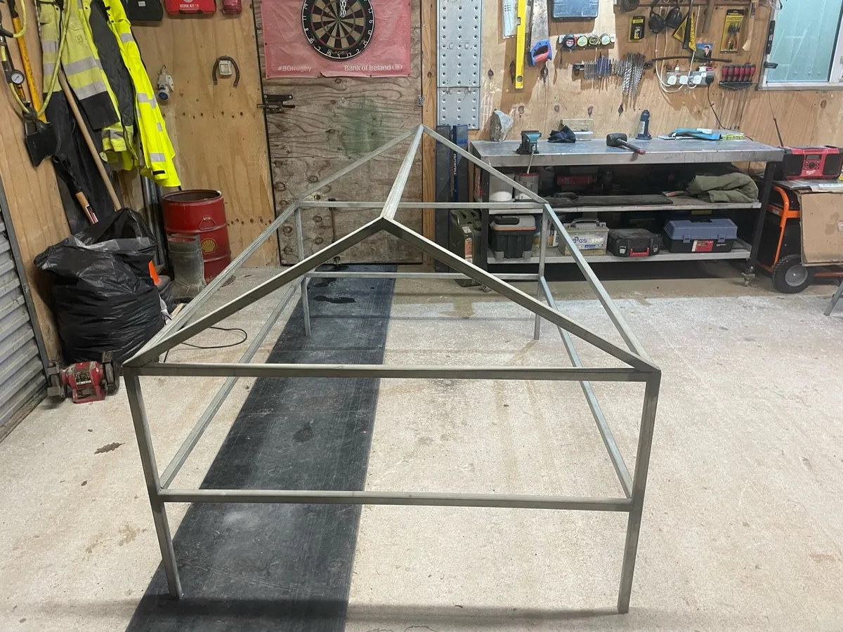 6x4 trailer frame with canvas cover - Image 3