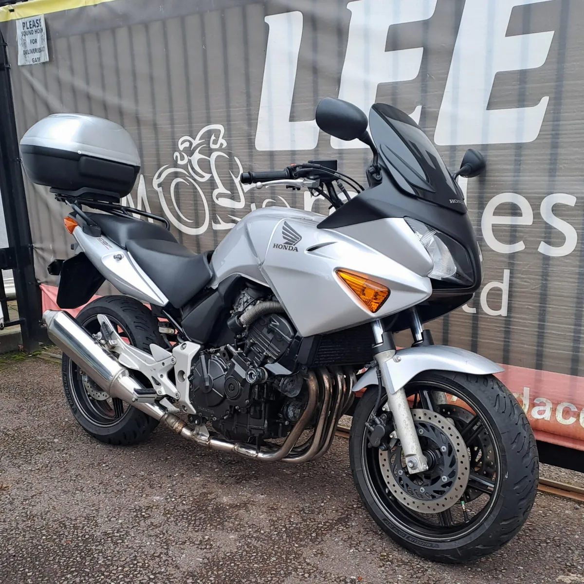 2004 HONDA CBF600 - Image 2