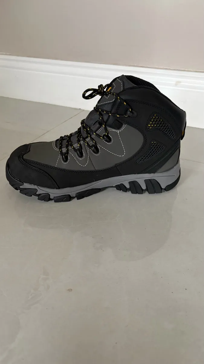 Safety boots - Image 3