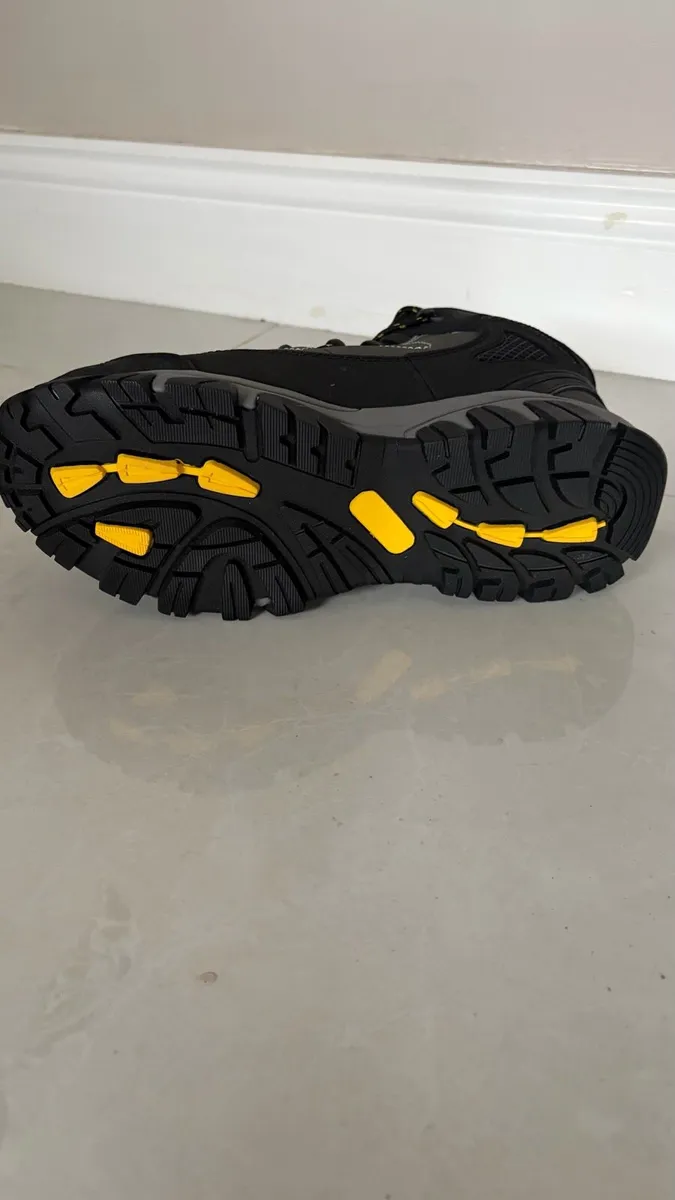 Safety boots - Image 4