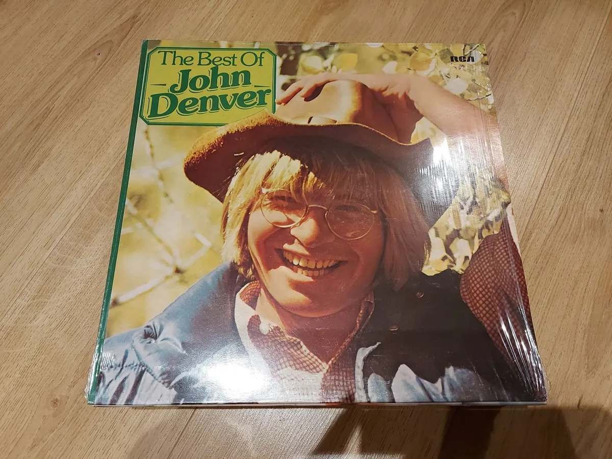 JOHN DENVER - THE BEST OF - VINYL RECORD LP