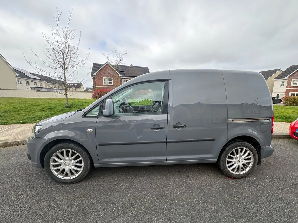 VW - Caddy - Image 2