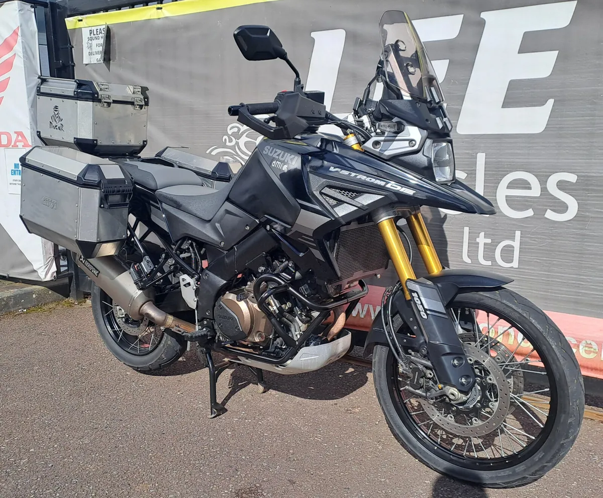 2023 SUZUKI V-STROM 1050 DE - Image 2