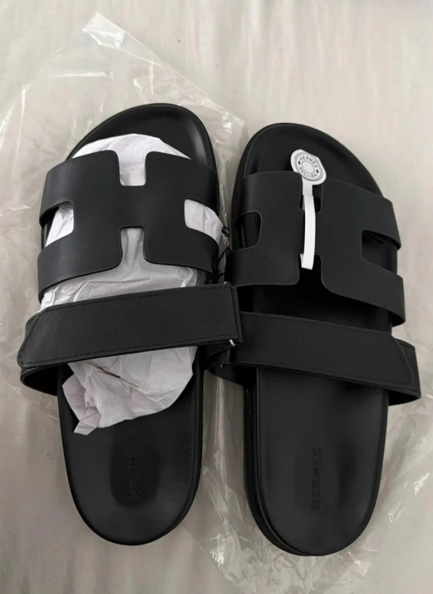 Woman sandals new with tag - Image 3