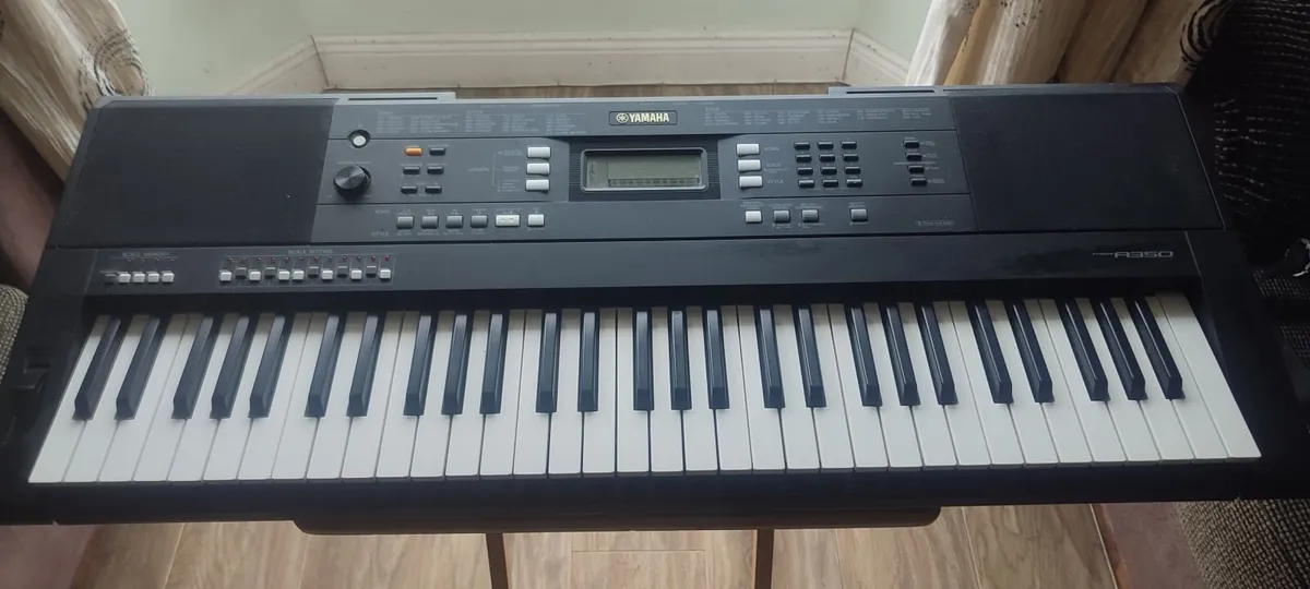 Yamaha PSR-A350 keyboard