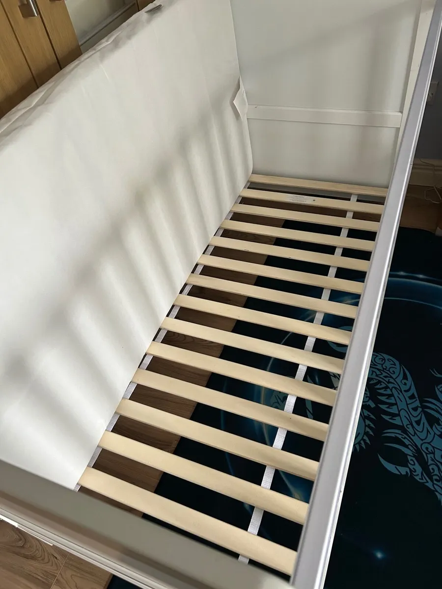 Cot bed - Image 2