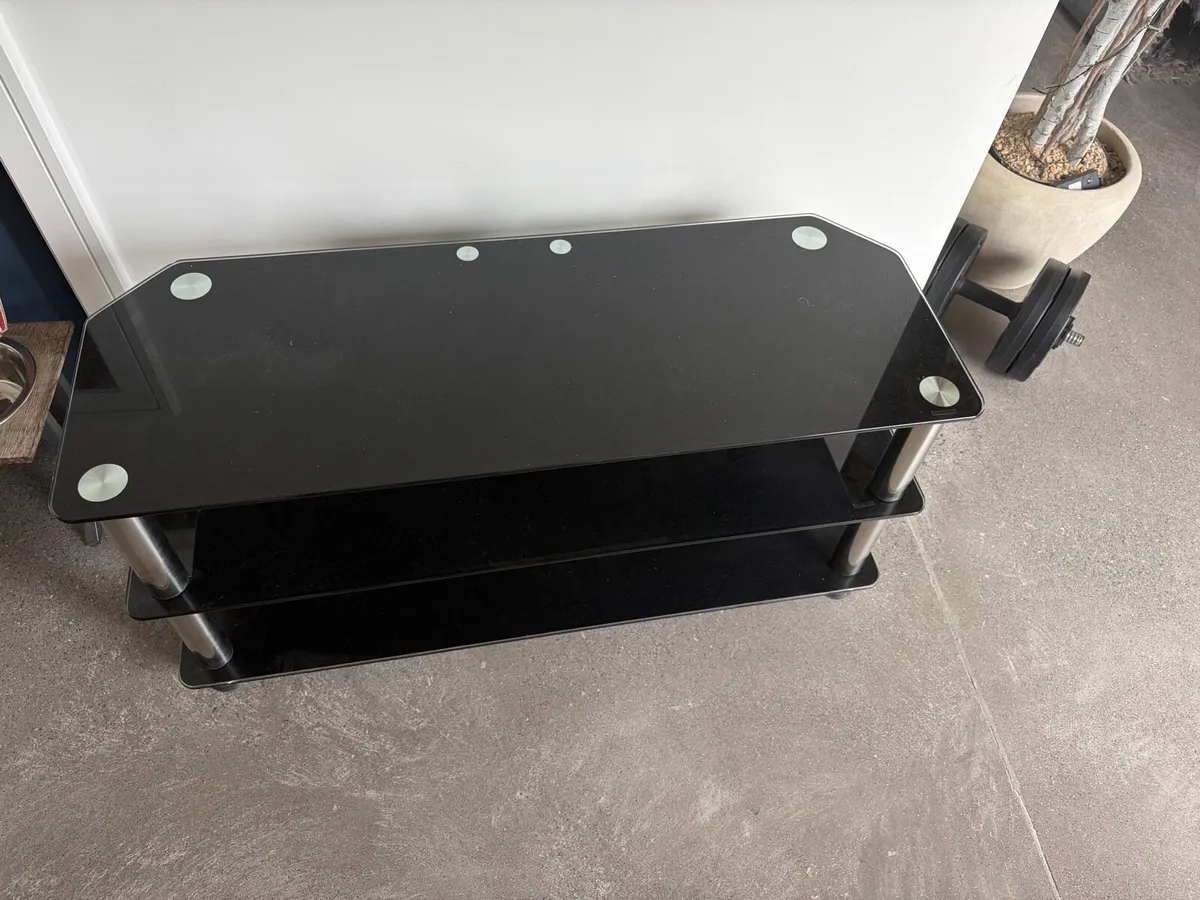 Tv stand - Image 1