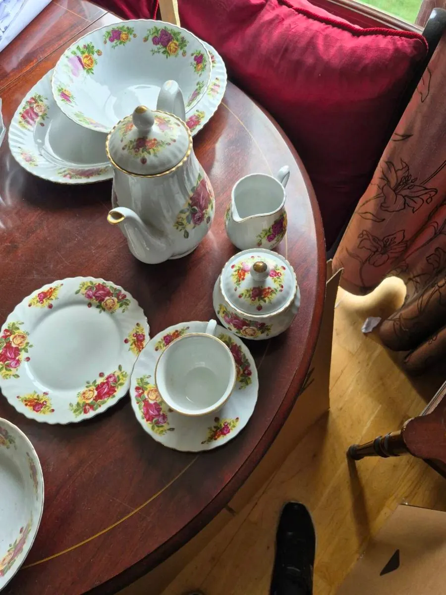 Royal Norfolk ware - Image 1