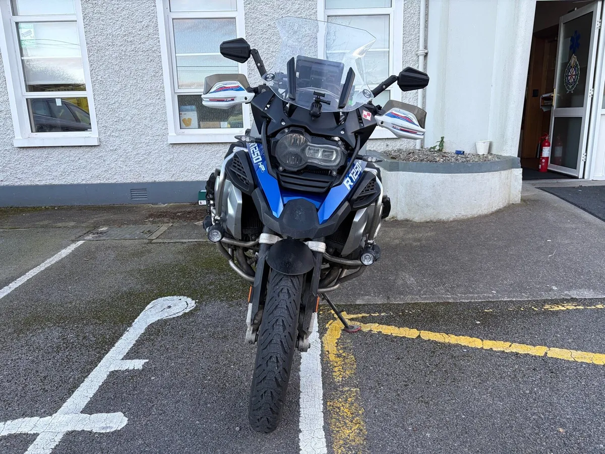 BMW R1250GS Adventure - Image 1