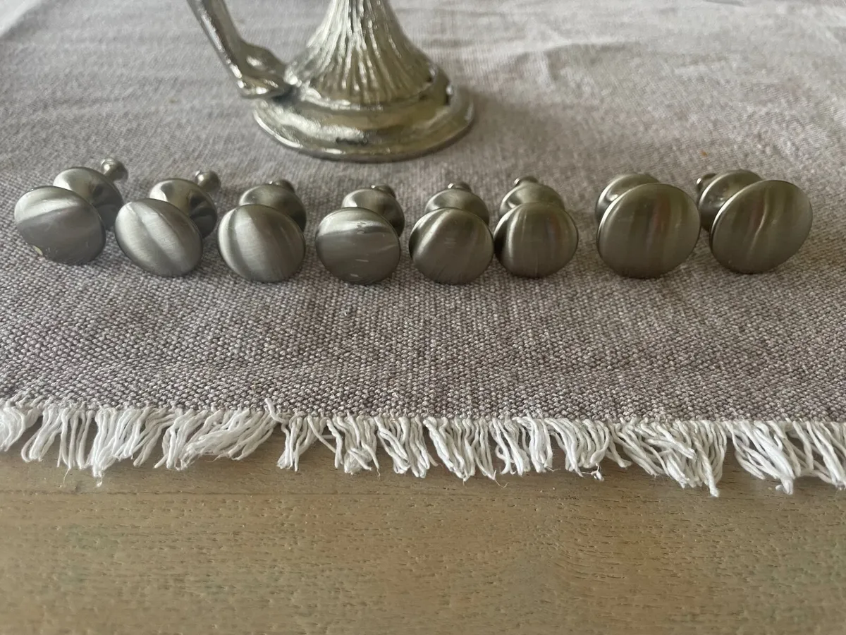 Furniture door knobs - Image 3