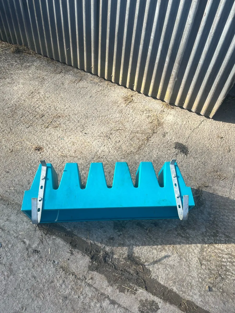 Calf feeders - Image 2