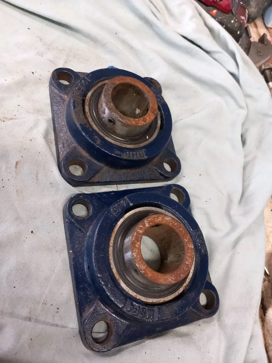 2 heavy duty flange bearings (40mm) - Image 2