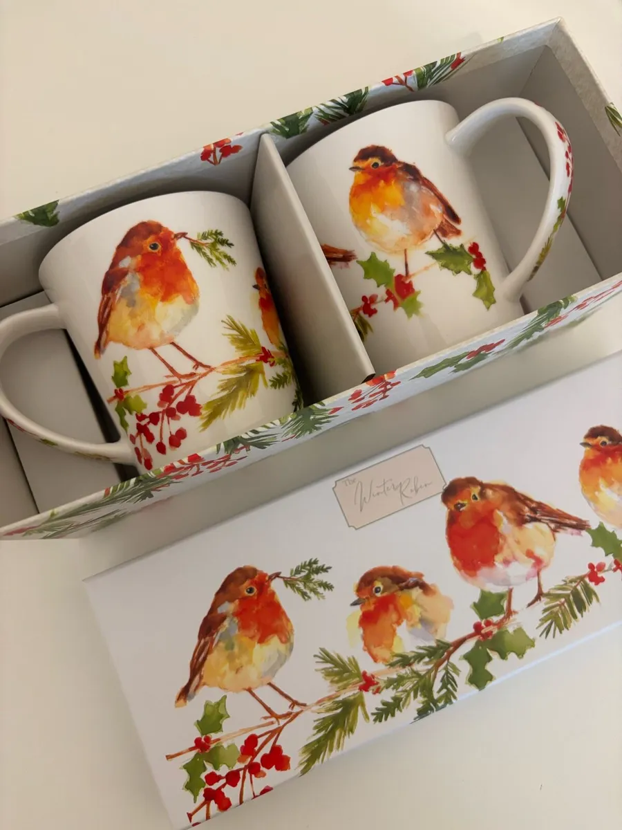 Brand new set of 2 fine china mugs - Image 1